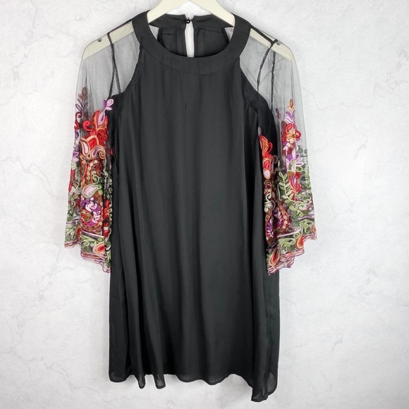 Classy Black Floral Embroidery Shift  Dress - Picture 1 of 3
